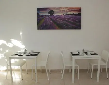 San Michele Apartments&rooms アパートホテル