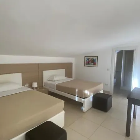 San Michele Apartments&rooms アパートホテル
