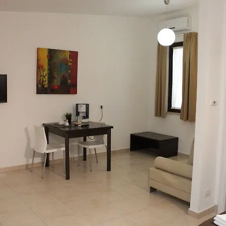 アパートホテル San Michele Apartments&rooms カタンザーロ