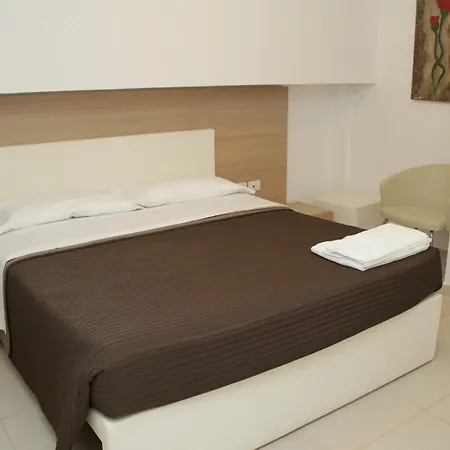 アパートホテル San Michele Apartments&rooms カタンザーロ