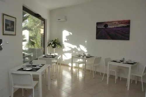 Apart-hotel San Michele Apartments&rooms