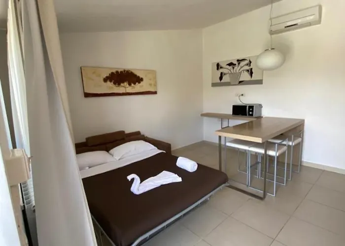 Apart-hotel San Michele Apartments&rooms