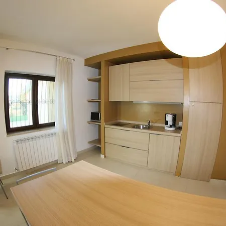 San Michele Apartments&rooms 3*