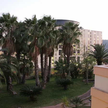 מלון דירות San Michele Apartments&rooms קטנזארו