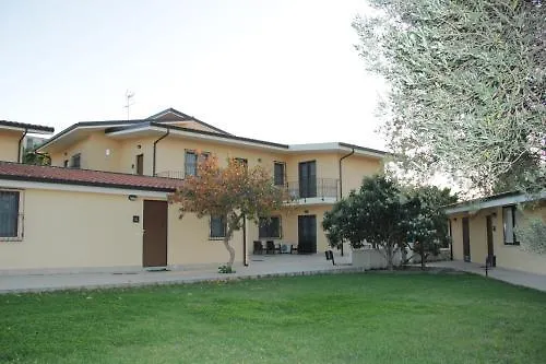 San Michele Apartments&rooms מלון דירות 3*