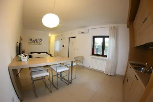 מלון דירות San Michele Apartments&rooms 3*