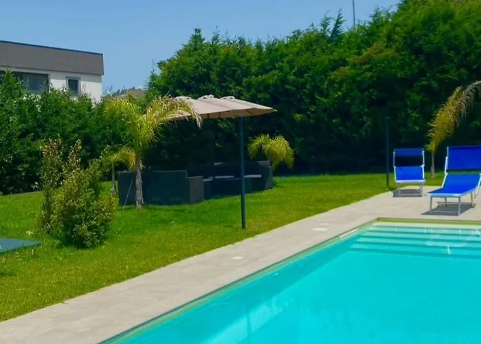 San Michele Apartments&rooms מלון דירות