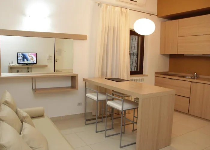 מלון דירות San Michele Apartments&rooms קטנזארו