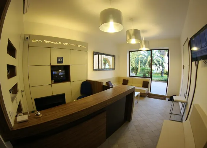 San Michele Apartments&rooms מלון דירות 3*