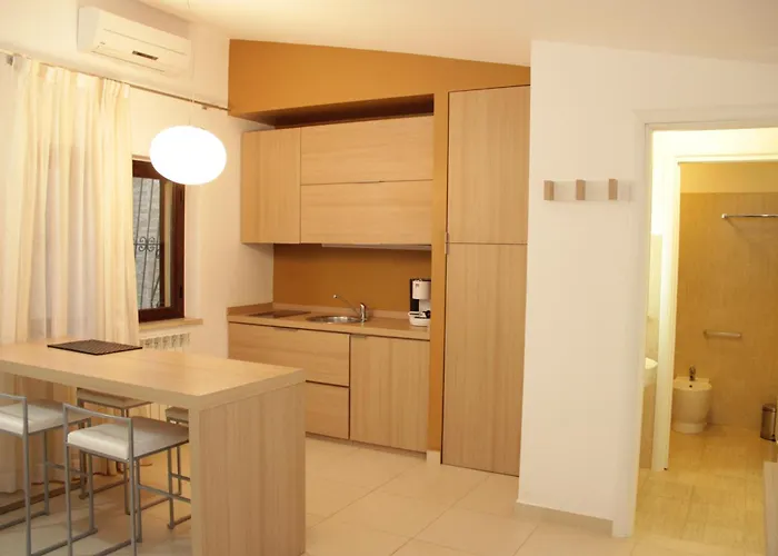 San Michele Apartments&rooms מלון דירות 3*